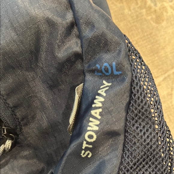 Eddie Bauer Navy Blue Backpack 20 L - Picture 3 of 4